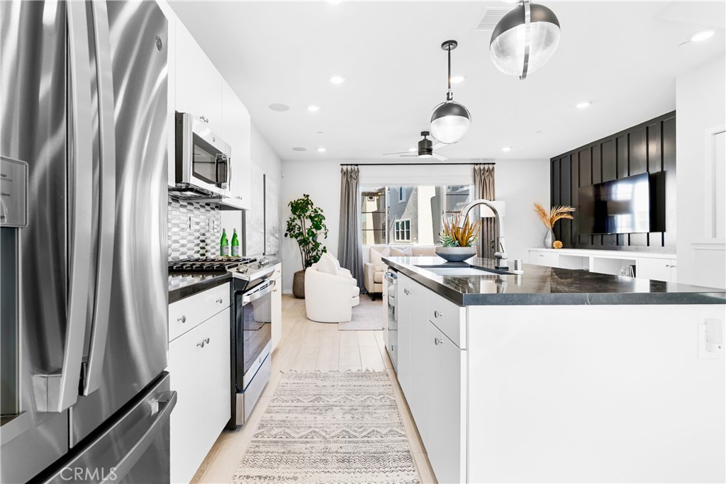 Paisley (PSLY) - Residential