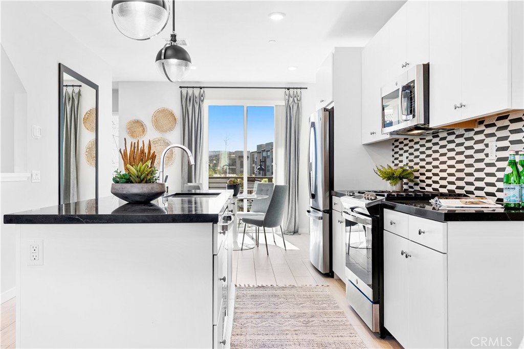 Paisley (PSLY) - Residential