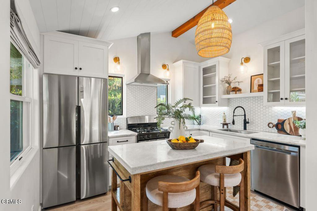 242 E Mcfarlane Drive