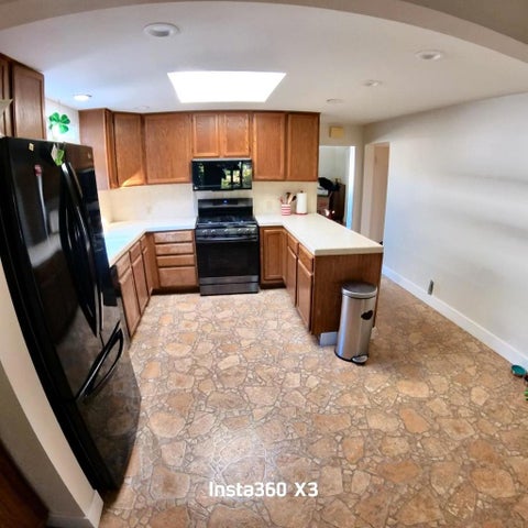 Tiny photo for 318 West Street, Salinas, CA 93901 (MLS # ML82061573)