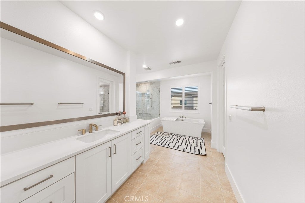262 Sora, Irvine CA 92618 - Photo 32