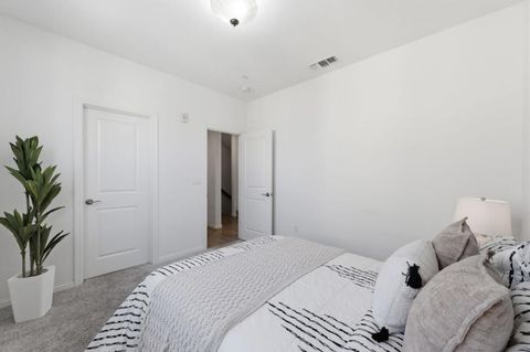 Tiny photo for 688 Squire Avenue, San Jose, CA 95133 (MLS # ML82037558)