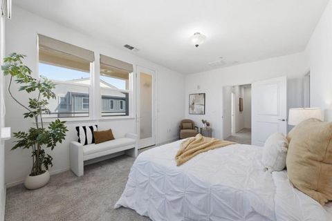 Tiny photo for 688 Squire Avenue, San Jose, CA 95133 (MLS # ML82037558)