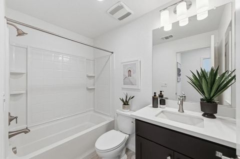 Tiny photo for 688 Squire Avenue, San Jose, CA 95133 (MLS # ML82037558)