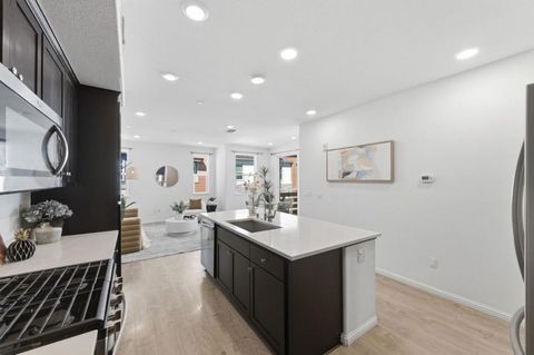 Tiny photo for 688 Squire Avenue, San Jose, CA 95133 (MLS # ML82037558)