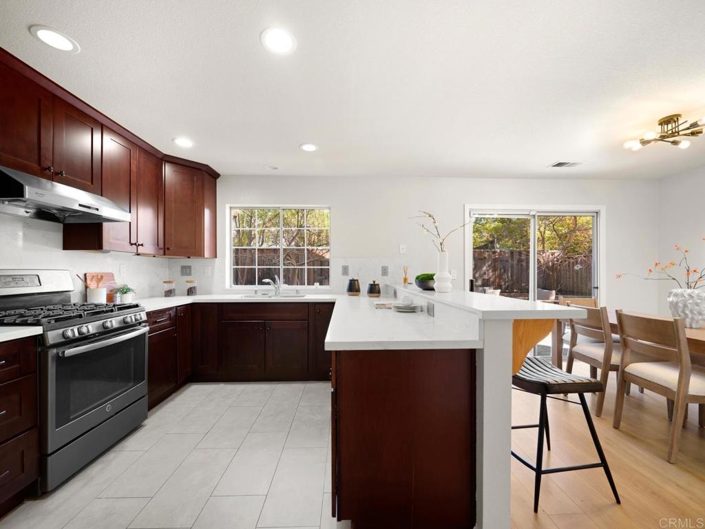 38751 Litchfield Cir