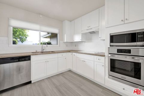 Tiny photo for 1767 Dunnigan Street, Camarillo, CA 93010 (MLS # 26660237)