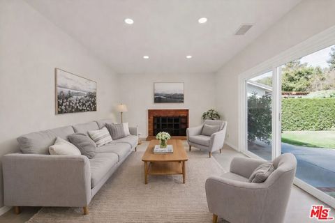 Tiny photo for 1767 Dunnigan Street, Camarillo, CA 93010 (MLS # 26660237)