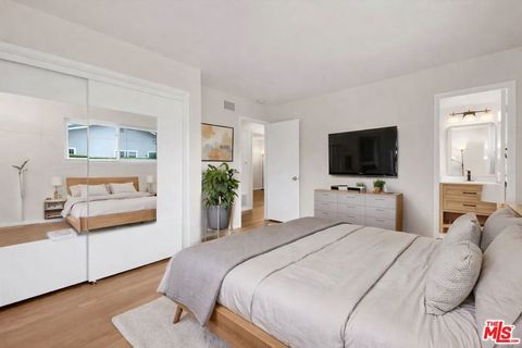 Tiny photo for 1767 Dunnigan Street, Camarillo, CA 93010 (MLS # 26660237)