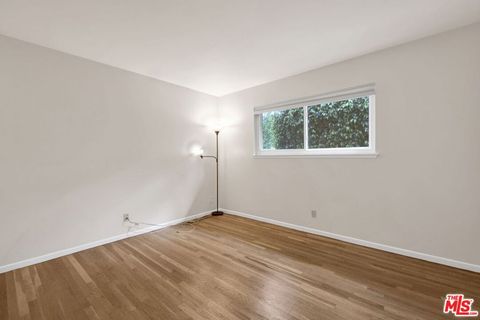 Tiny photo for 1767 Dunnigan Street, Camarillo, CA 93010 (MLS # 26660237)