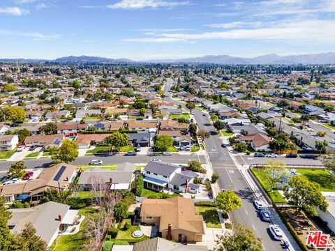 Tiny photo for 1767 Dunnigan Street, Camarillo, CA 93010 (MLS # 26660237)