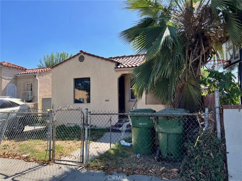 Photo of 116 E 74th St, Los Angeles, CA 90003 (MLS # CV25232708)