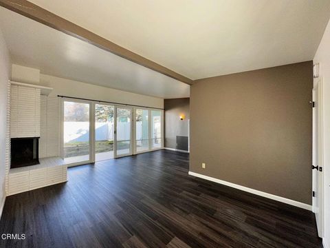 Photo of 767 Doris Avenue, Oxnard, CA 93030 (MLS # V1-33394)