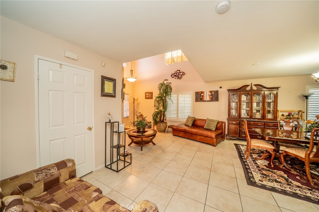 unkown - Residential