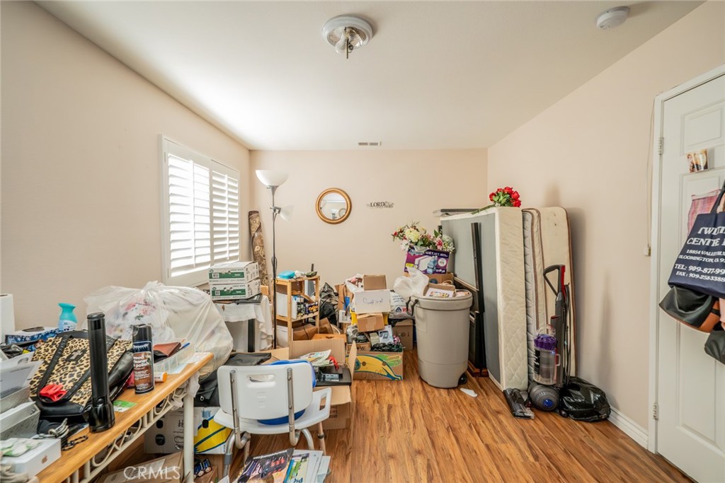 unkown - Residential