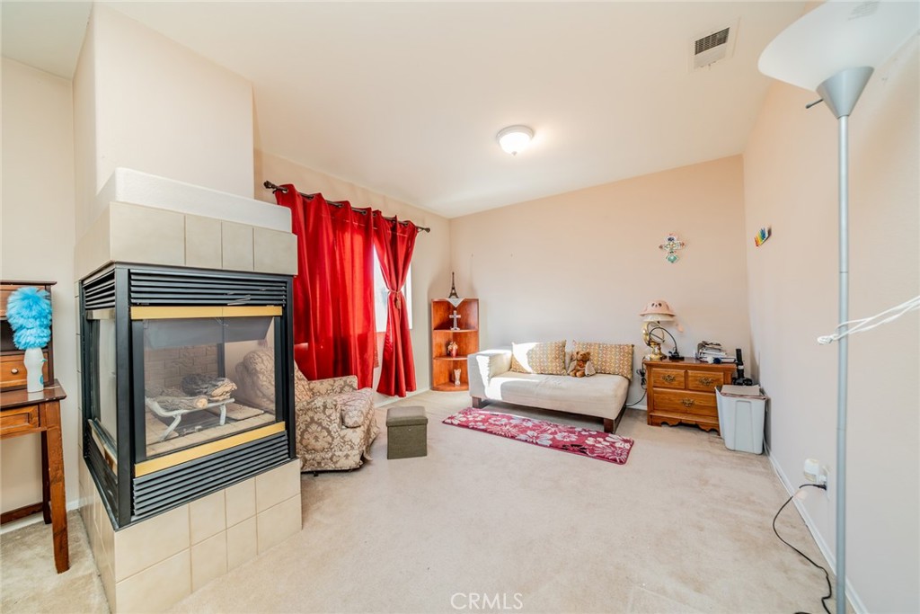 unkown - Residential