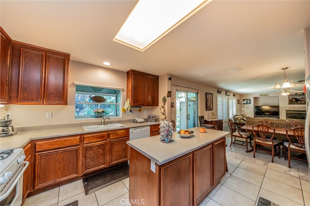 unkown - Residential