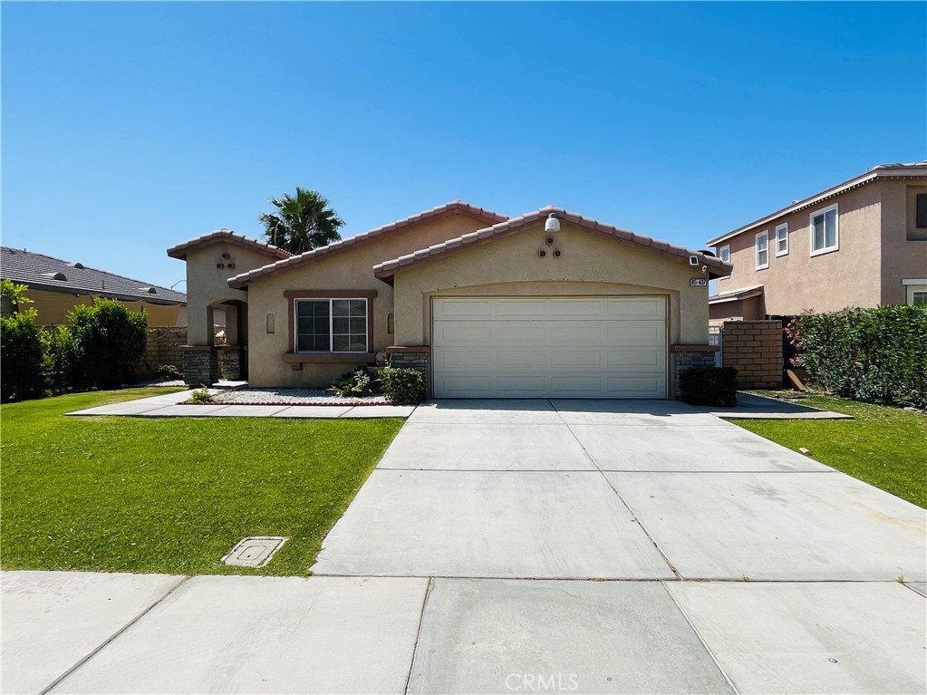 ***SINGLE STORY*** 4-bedroom, 2-bathroom ***POOL HOME*** OWNER WILL PAY FOR POOL, HOA AND YARD MAINTENANCE. This home boasts a very spacious and open floor plan, perfect for comfortable living. The sleek granite countertops, stainless steel appliances, and ample cabinetry space create a functional and entertaining space. The kitchen offers 2 dining areas, one has an electrical fireplace for enjoyment and the other with a view of the pool, along with breakfast car countertop seating! Throughout the common areas in the home, you'll find stylish tile floors with accented highlights. The 4 bedrooms are wonderful in size and create relaxation at the end of your day. The size of the primary bedroom allows for a king size bed and leaves room for your other bedroom furniture or desk/office area.you The primary bathroom offers dual sinks and expansive walk in closet. The second guest bathroom has dual sinks and shower/tub combination. Outside, the property boasts an inviting backyard oasis with your own private pool area!! Relax and unwind while enjoying your morning coffee , or have friends over for some pool and BBQ fun! This outdoor space is ideal for entertaining. With its desirable location, You will have access to a variety of shops, restaurants and close to transit. Text Nicole 909-226-1600 !!!