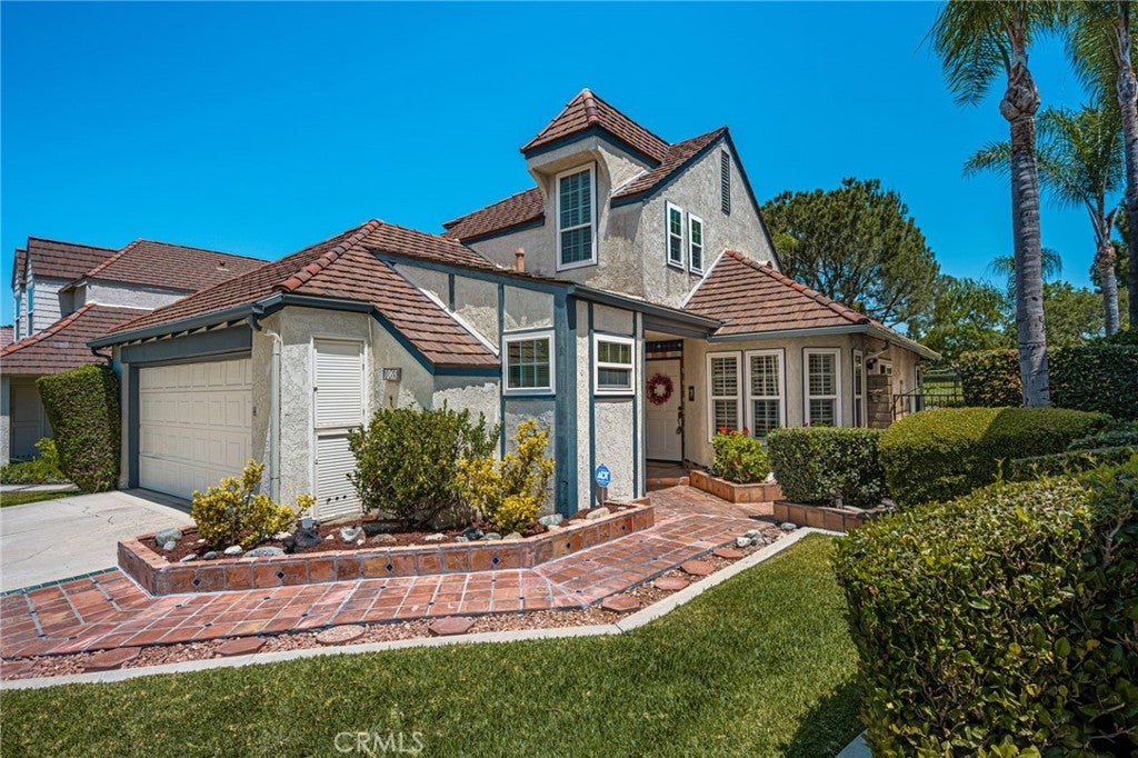 1065 Powell