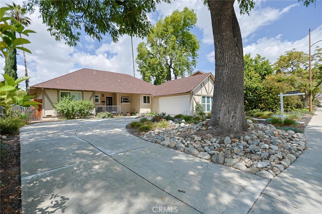 1153 Northwestern Drive