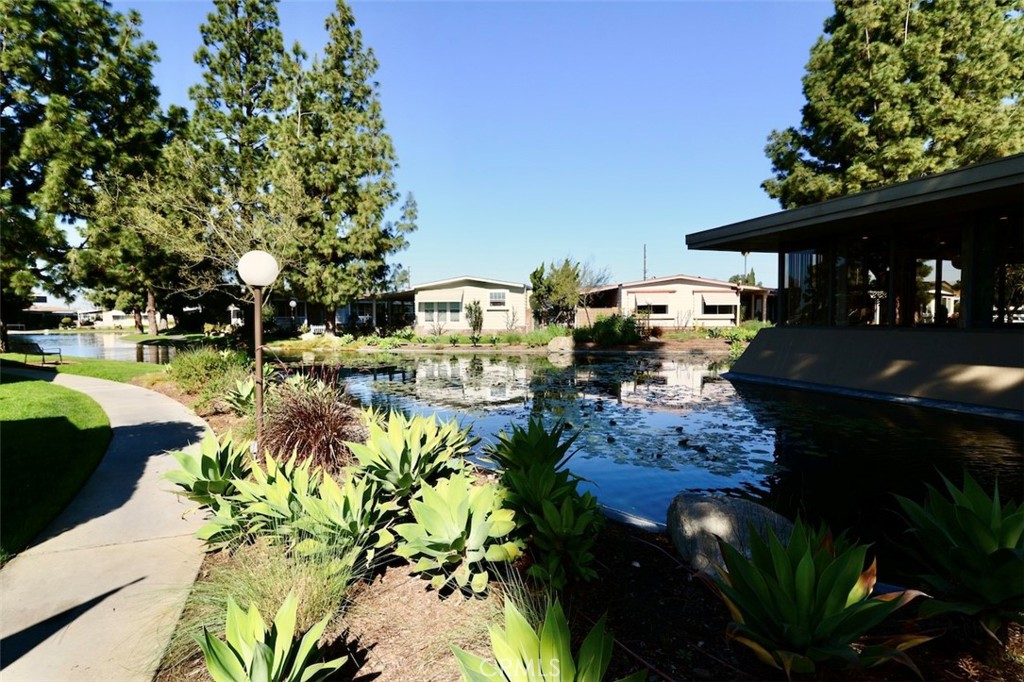 14041 Lake Side Dr. 130