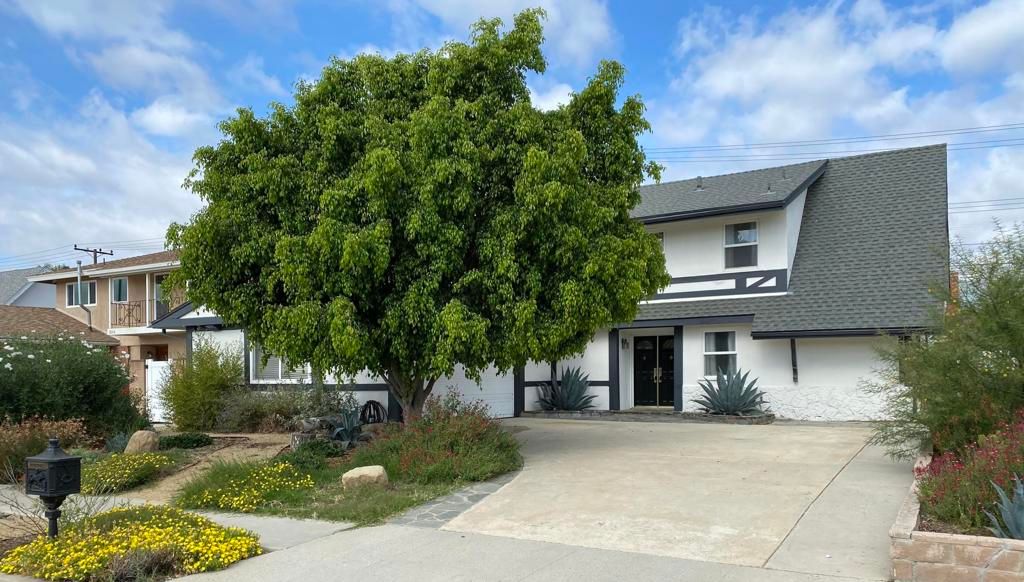 listing image 130724411003674923996