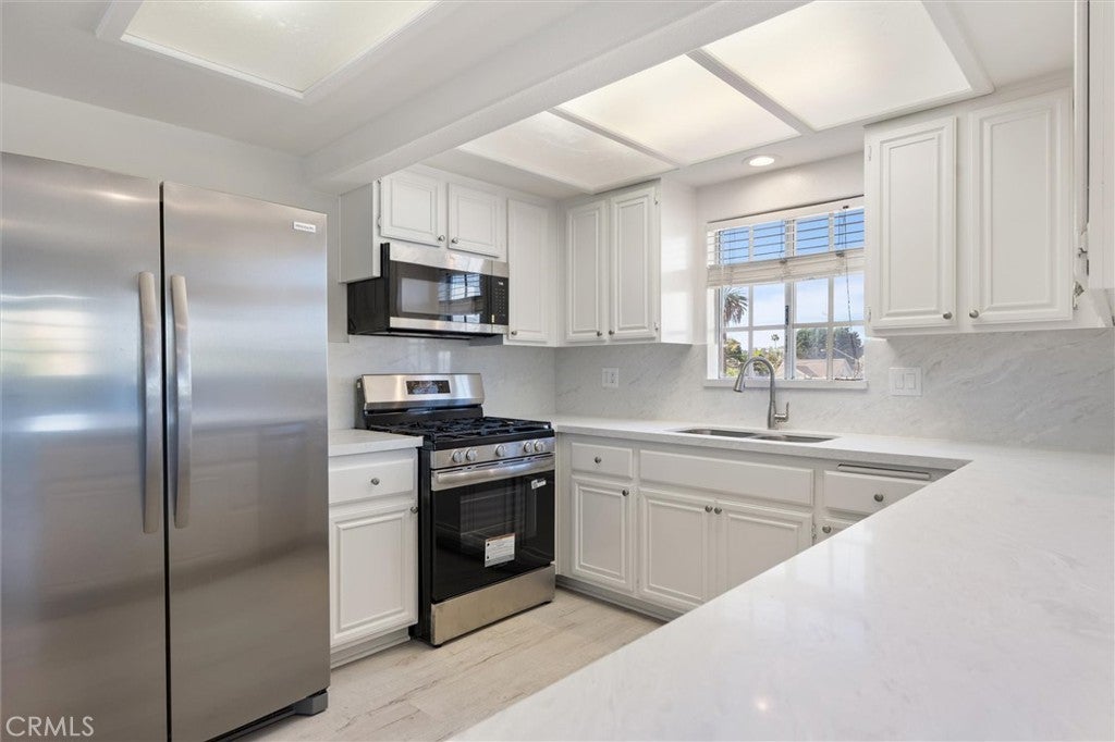 257 W 14th 1