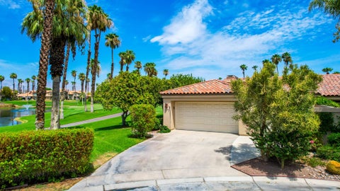 Photo of 38250 Plumosa Circle, Palm Desert, CA 92211 (MLS # 219151152DA)