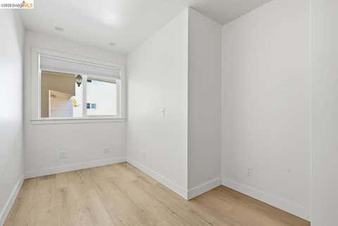 Tiny photo for 398 Macarthur Blvd BLVD, San Leandro, CA 94609 (MLS # 41142276)