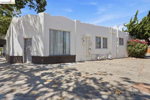 Photo of 398 W Macarthur Blvd BLVD, Oakland, CA 94609 (MLS # 41142276)