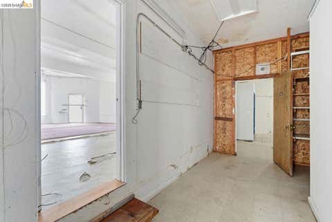 Tiny photo for 398 Macarthur Blvd BLVD, San Leandro, CA 94609 (MLS # 41142276)