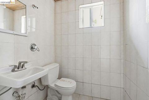 Tiny photo for 398 Macarthur Blvd BLVD, San Leandro, CA 94609 (MLS # 41142276)