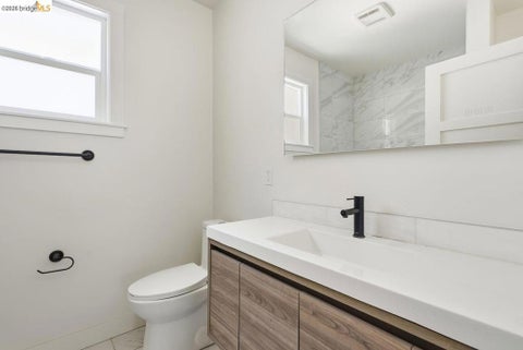 Tiny photo for 398 Macarthur Blvd BLVD, San Leandro, CA 94609 (MLS # 41142276)