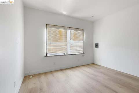 Tiny photo for 398 Macarthur Blvd BLVD, San Leandro, CA 94609 (MLS # 41142276)