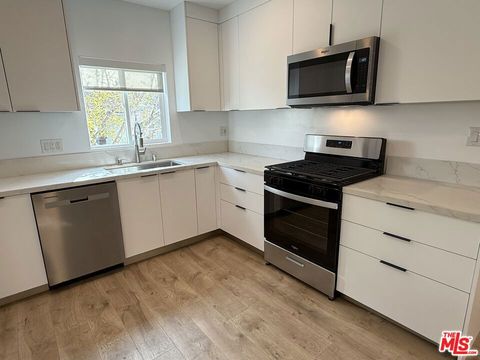 Tiny photo for 7512 Norton Avenue, West Hollywood, CA 90046 (MLS # 26637009)