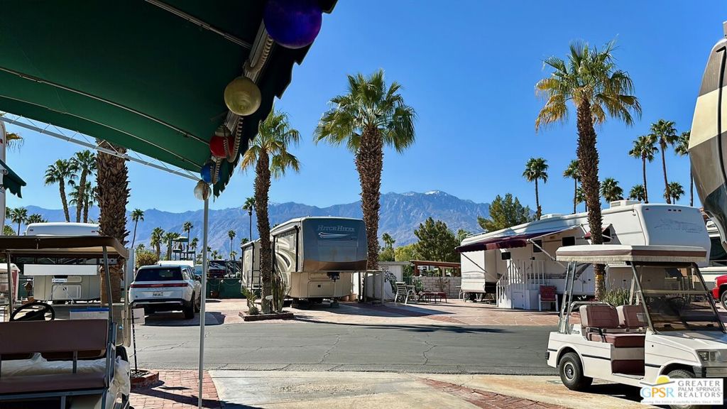 Desert Shadows Rv Re - Land