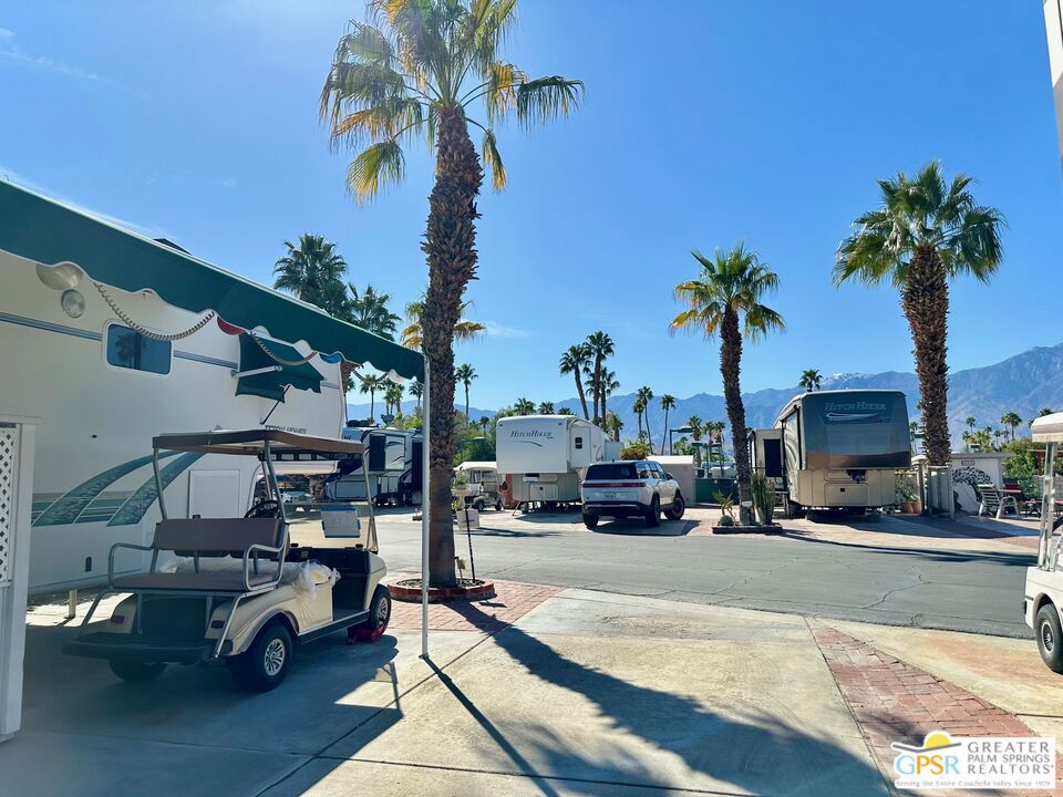 Desert Shadows Rv Re - Land