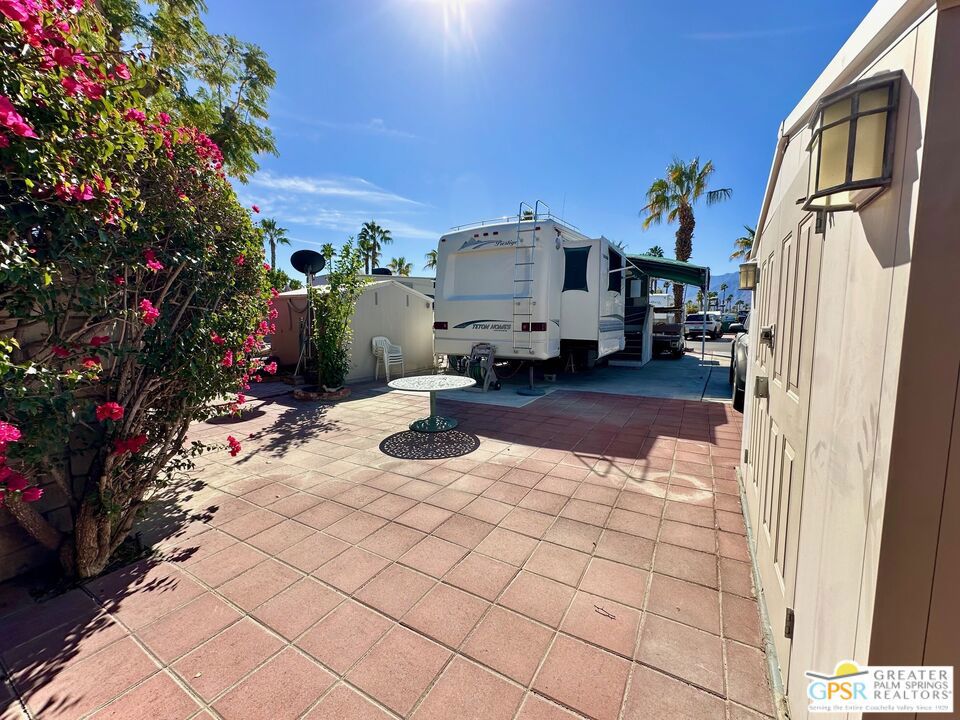 Desert Shadows Rv Re - Land