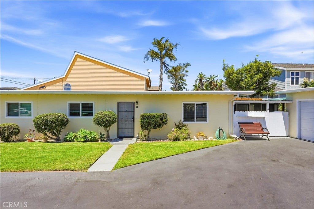 220 Knox Place