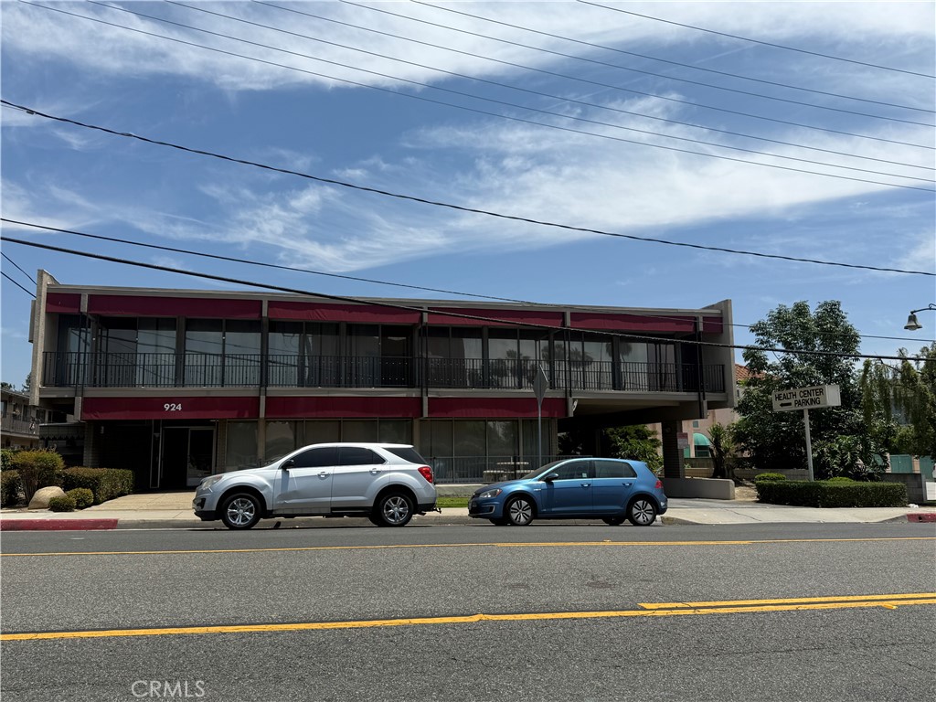 This medical suite has approximately 1,150 square feet located in a larger building with other medical professionals. The suite is on the second floor with elevator service. The space has three exam rooms with sinks, doctors' office, lab/prep area, reception/administrative area and waiting room. There are common area restrooms directly outside the space maintained by the landlord. Utilities are included in the rent except for cleaning inside the suite.
This building is located just above the 210 freeway north of Huntington Drive across from Santa Teresita Hospital. It is located within one mile of City of Hope hospital. It is a small two-story medical office building with other medical tenants including physical therapists, chiropractors, acupuncture, etc. It has a large parking lot in the rear with plenty of parking.