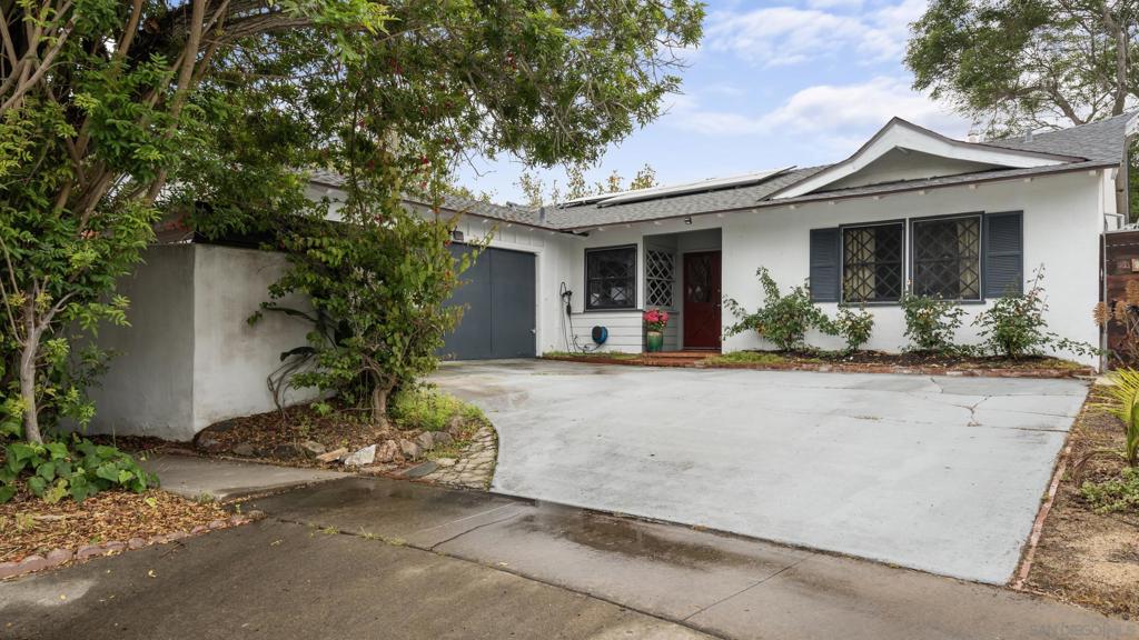 5620 Lord Cecil Street