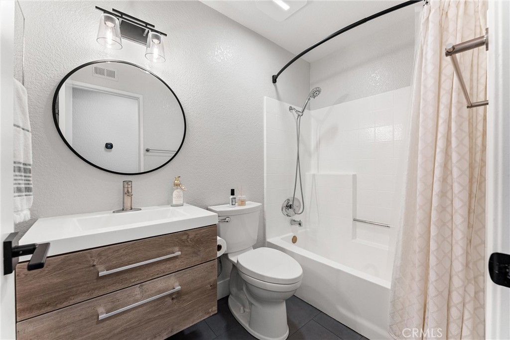 Canyon Hills (CYHL) - Residential Lease