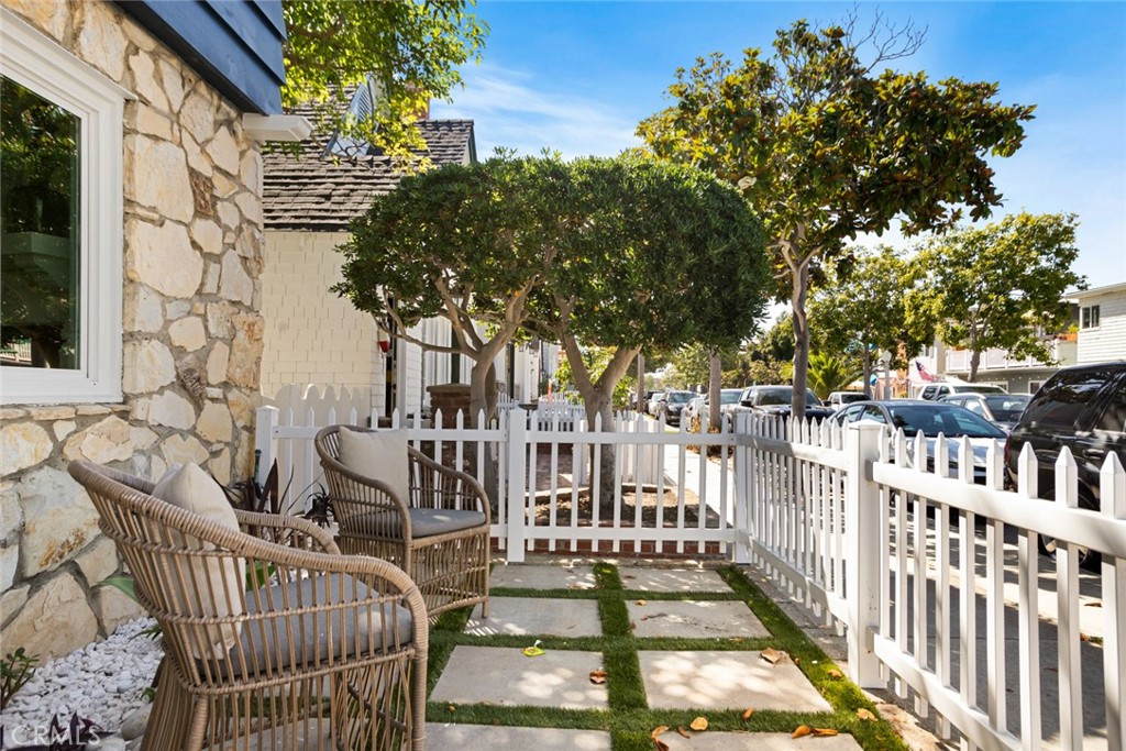 Balboa Peninsula Point (BLPP) - Residential