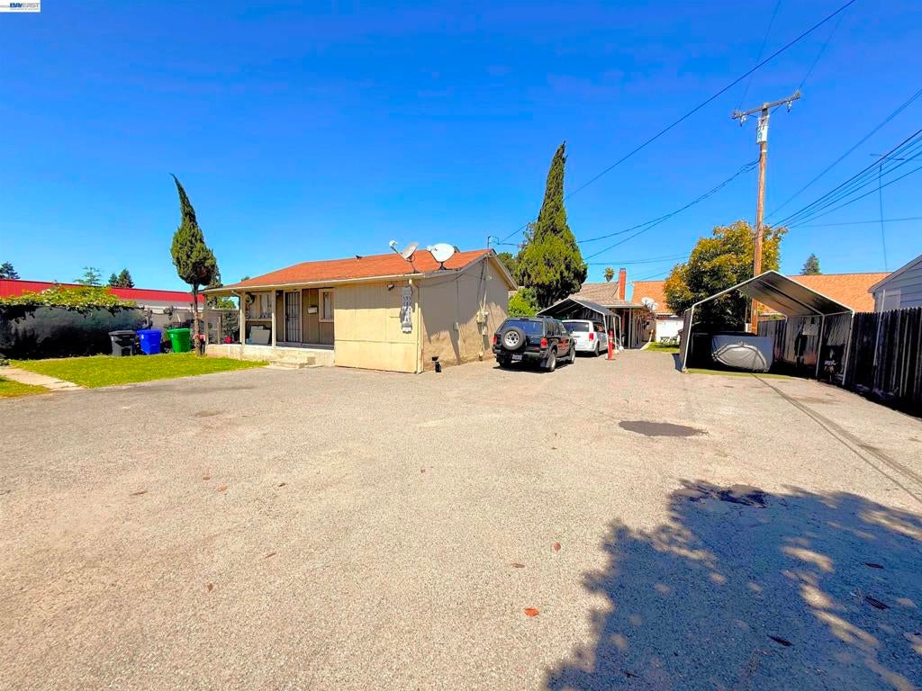 591 W Sunset Blvd