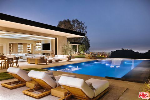 13674 Bayliss Road Los Angeles CA 90049