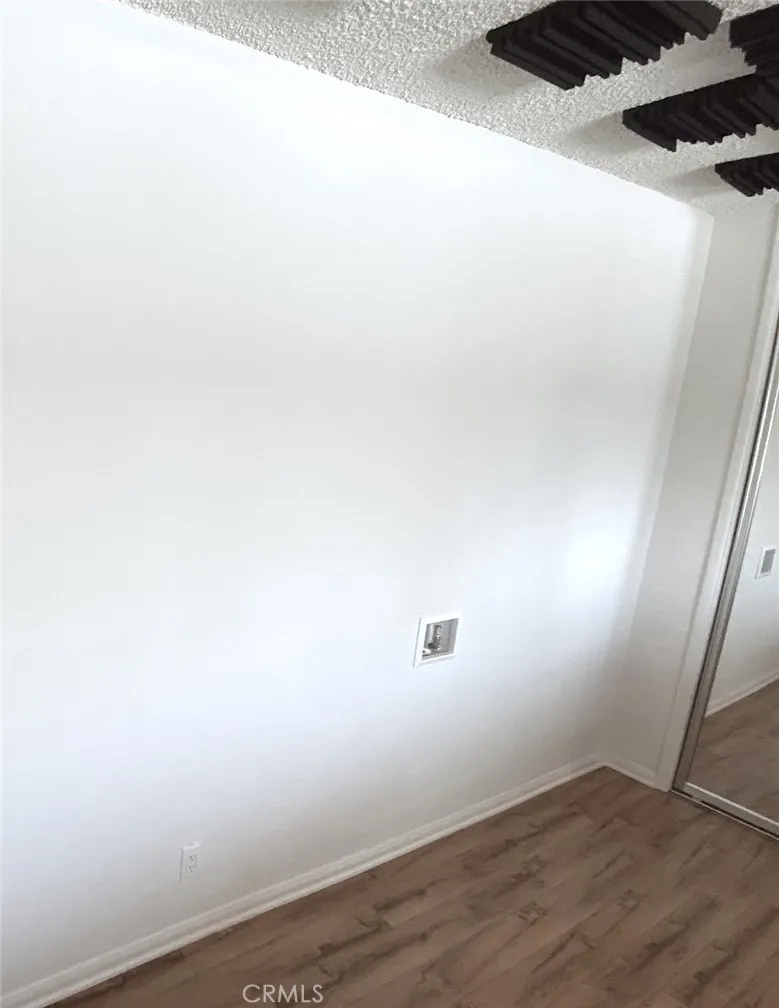 Sherman Oaks, California 91423, United States, 2 Bedrooms Bedrooms, ,2 BathroomsBathrooms,Residential,Active,200149