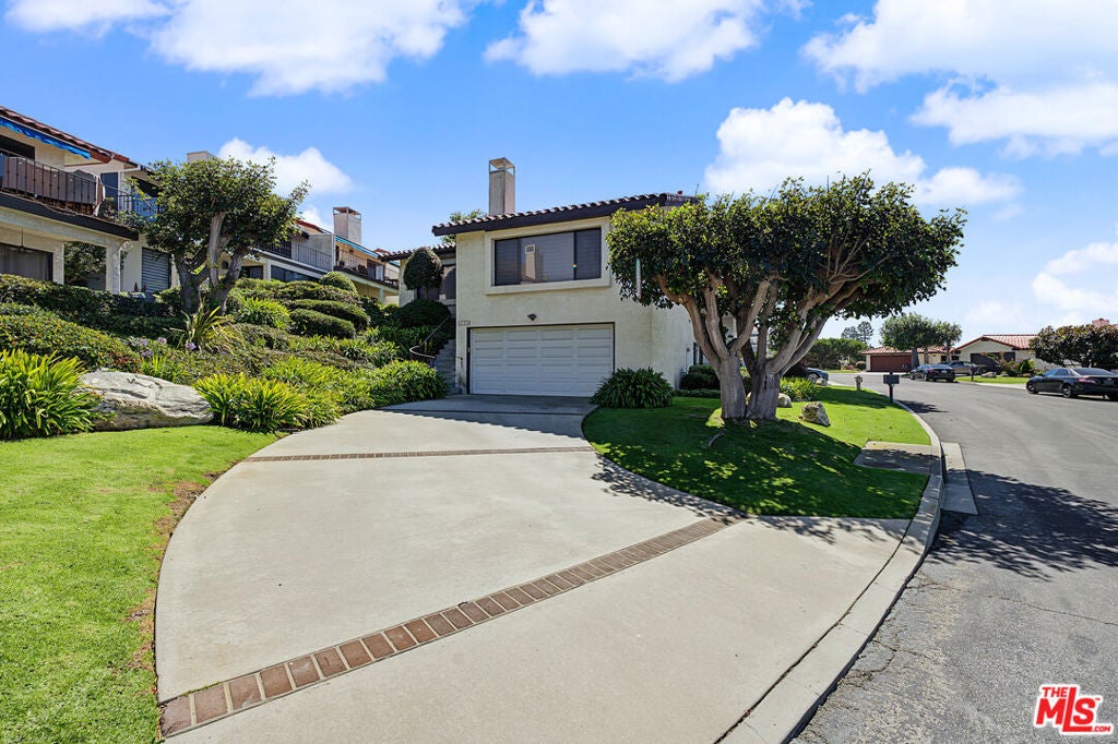 6622 Ocean Crest Drive