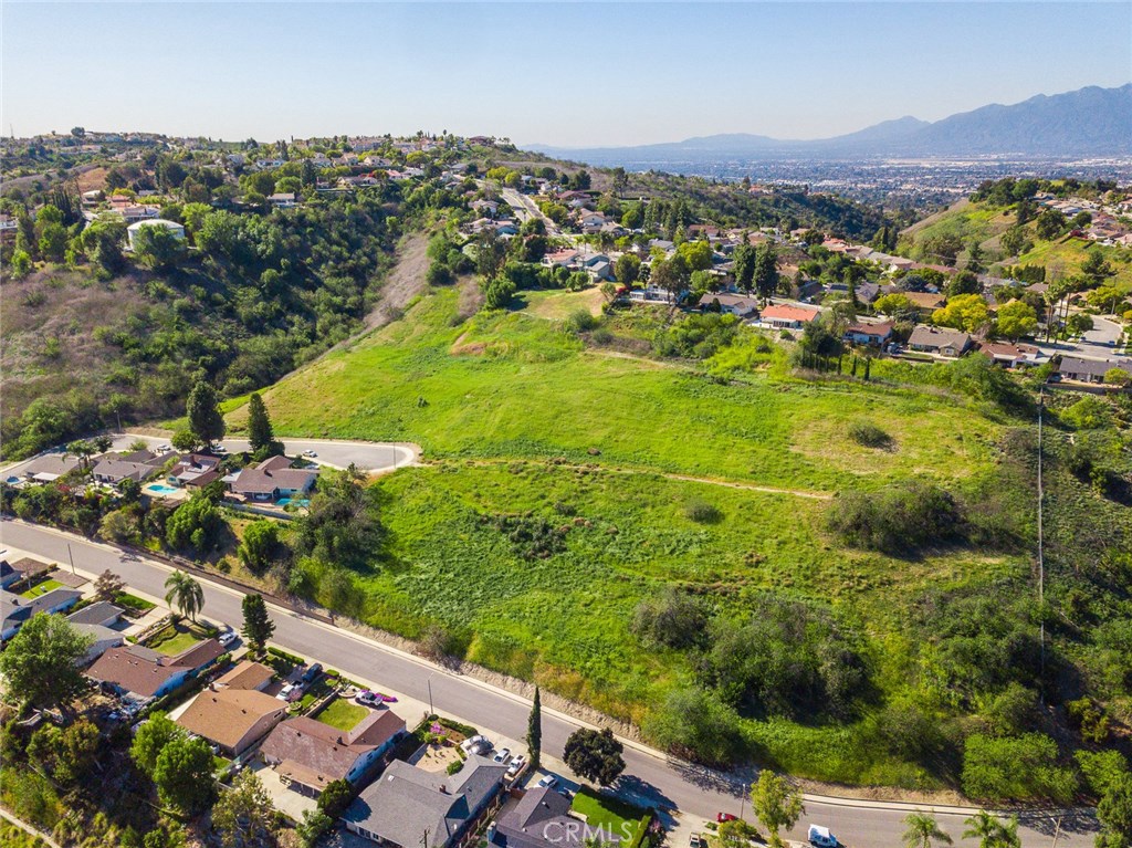 15 Camelback Drive