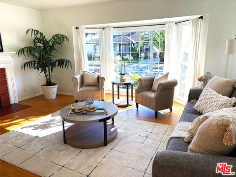 8344 Kenyon Avenue Los Angeles CA 90045