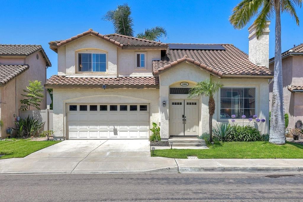 1084 Forest Lake DR